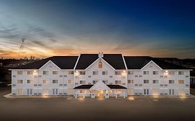 Travelodge Suites By Wyndham Regina - Eastgate Bay